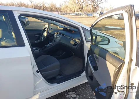 2014 Toyota Prius Two z USA, uszkodzony, nr VIN JTDKN3DU2E0366655